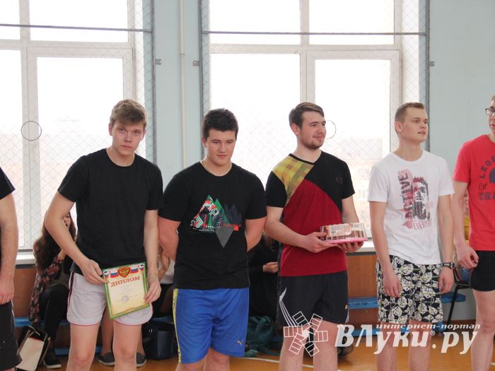 Конкурс «А ну-ка, парни!» прошёл в великолукской гимназии (фото)