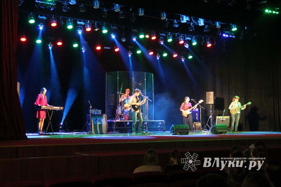 В Великих Луках состоялся финал музыкального медиа проекта «Новые Голоса на Новом Радио» (ФОТО)