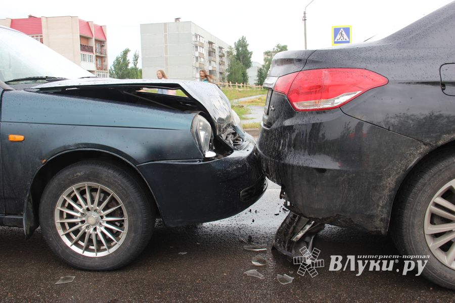 Из-за ДТП на улице Гражданской затруднено движение (ФОТО)