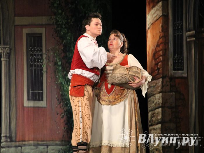 Санкт-Петербургский музыкальный театр представил зрителям мюзикл «Труффальдино из Бергамо» (фото)