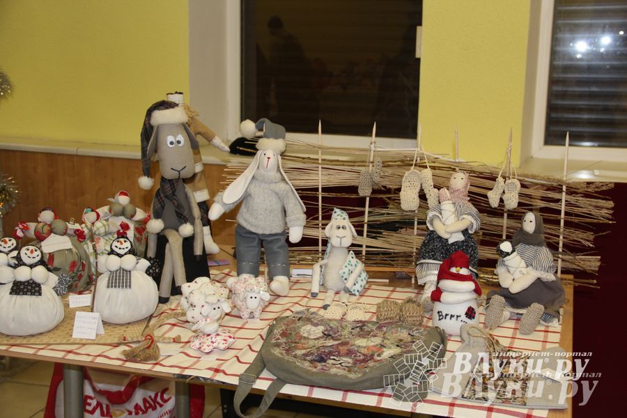 Выставка-ярмарка «Волшебный сундучок» прошла в ДК ЛК