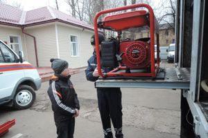 Воспитанник детского дома-школы побывал в гостях у великолукских спасателей (фото)