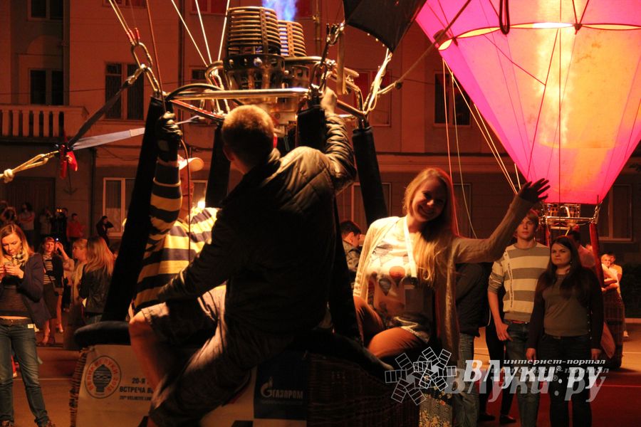 В Великих Луках отметили День России