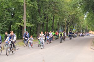 В Великих Луках прошёл Велопарад (ФОТО)