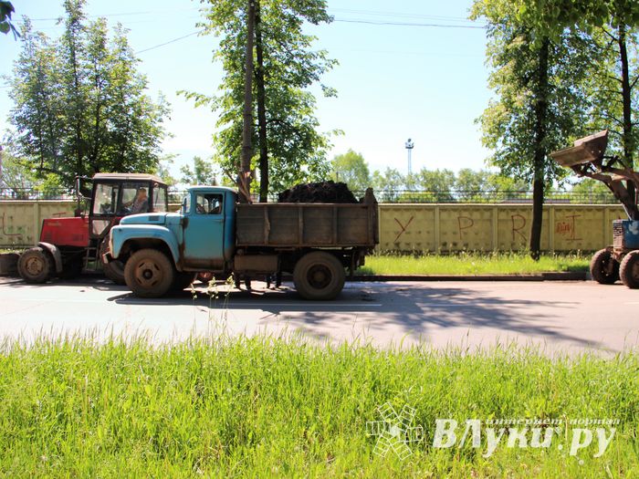 Фотофакт: пр-т Гагарина чистят