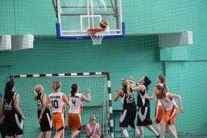 Баскетболистки ВГЛАФК стали чемпионками города