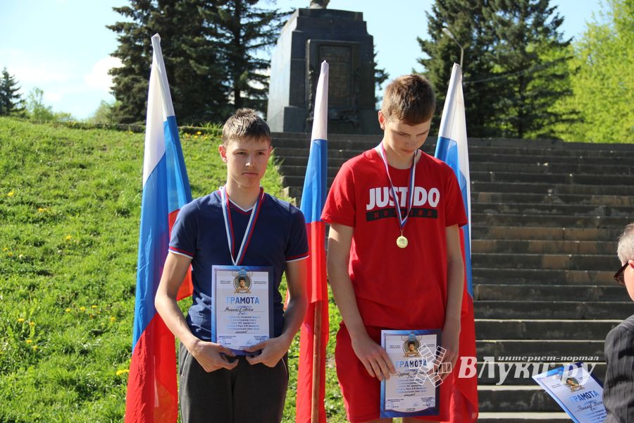 В Великих Луках чествовали лучших велосипедистов (ФОТО)