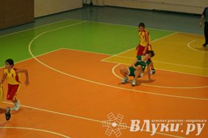 Великолучане и псковички выиграли Первенство Псковской области по баскетболу