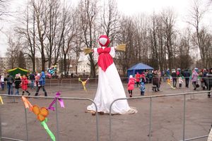 В Великих Луках сожгли Масленицу (фото)