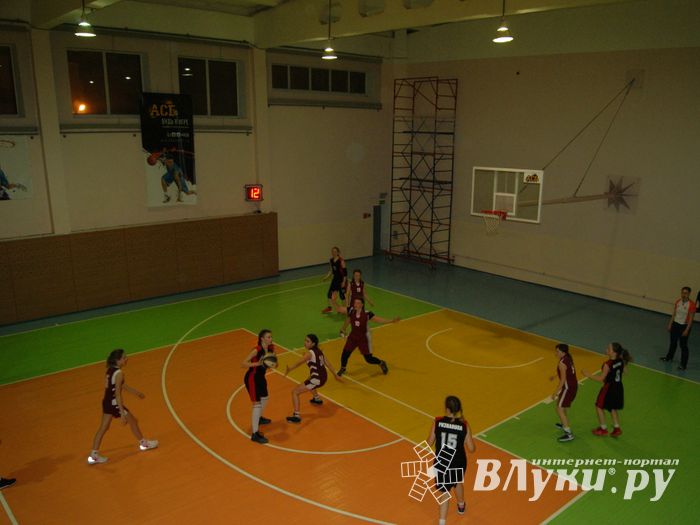 Великолучанки завоевали «серебро» на традиционном турнире по баскетболу (ФОТО)