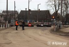 Самарский переезд закрыт (ФОТО)