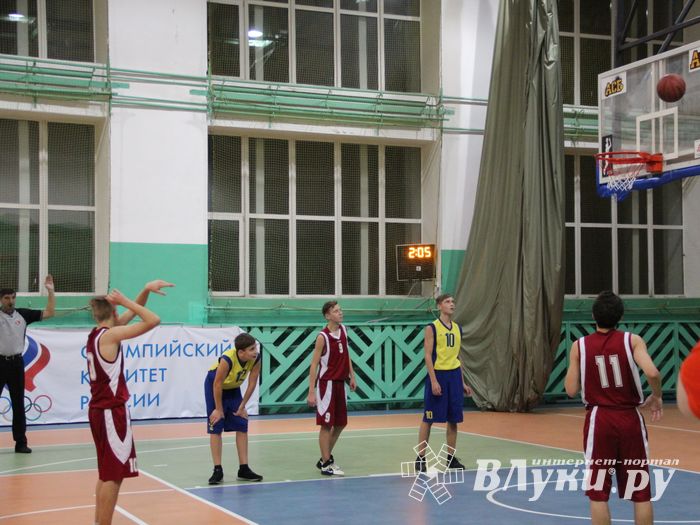 Лицеисты стали абсолютными чемпионами школьной баскетбольной лиги Великих Лук (ФОТО)
