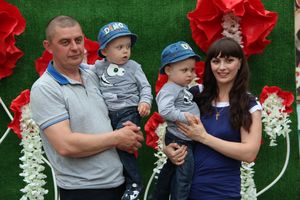 В Великих Луках чествовали близнецов (ФОТО)