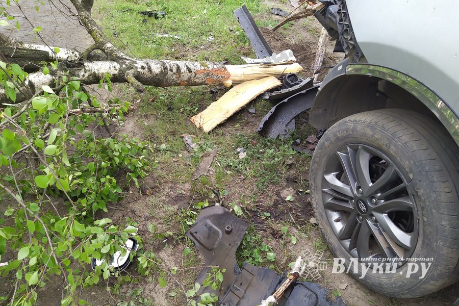 На пр-те Октябрьском произошло ДТП (ФОТО, ВИДЕО)