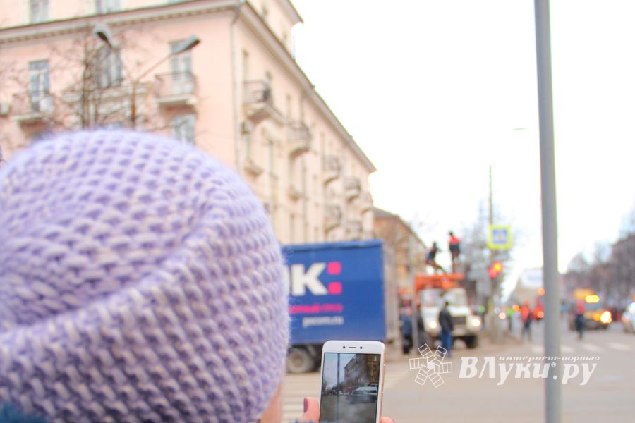 Теперь у всех великолучан есть фото или видео с «Тяжмаш» (ФОТО)