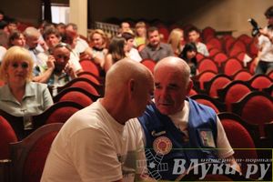 Церемония закрытия 18-й Международной встречи воздухоплавателей в Великих Луках, торжественное награждение