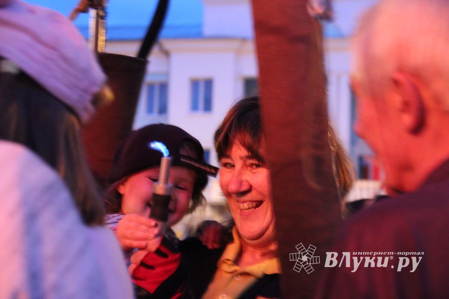 Ночным свечением аэростатов завершилась 24-я Международная встреча воздухоплавателей (ФОТО)