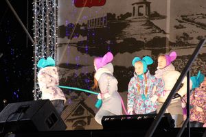 Дождик не помешал открытию городской ёлки (ФОТО)