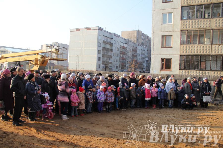 У храма святителя Тихона теперь есть освященные кресты