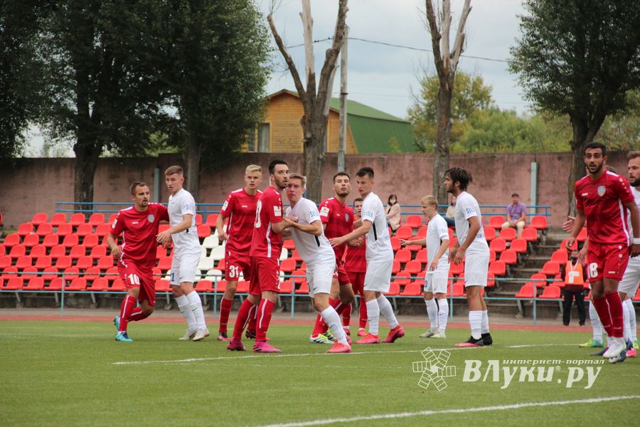 «Луки-Энергия» уступила дома «Твери» (ФОТО)