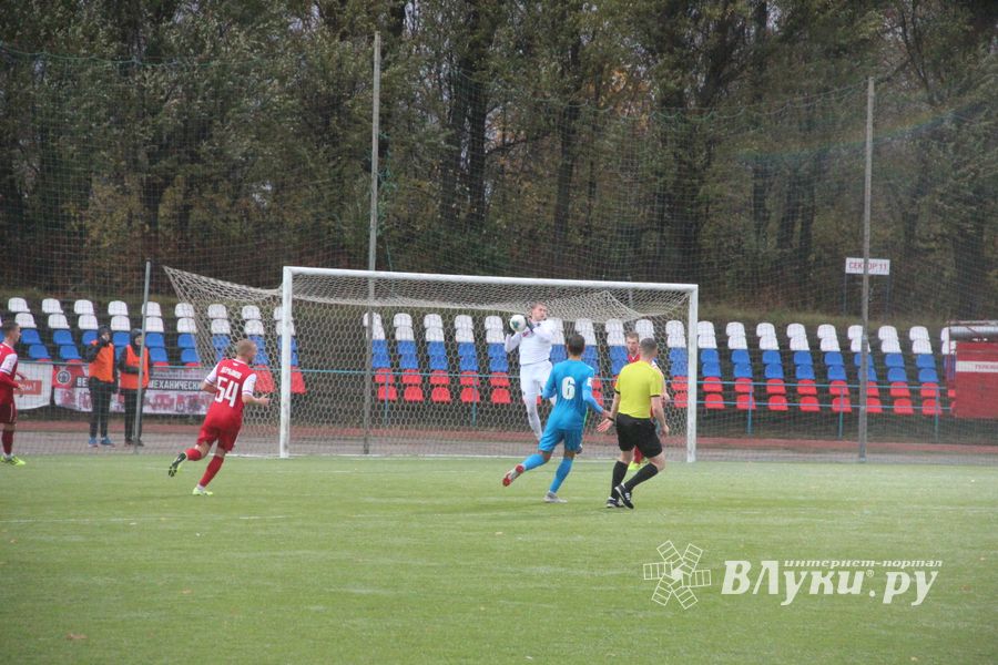«Луки-Энергия» не смогла сдержать напор «Локомотива» (ФОТО)