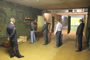 В УМВД России по Псковской области прошли соревнования по стрельбе из табельного оружия (фото)