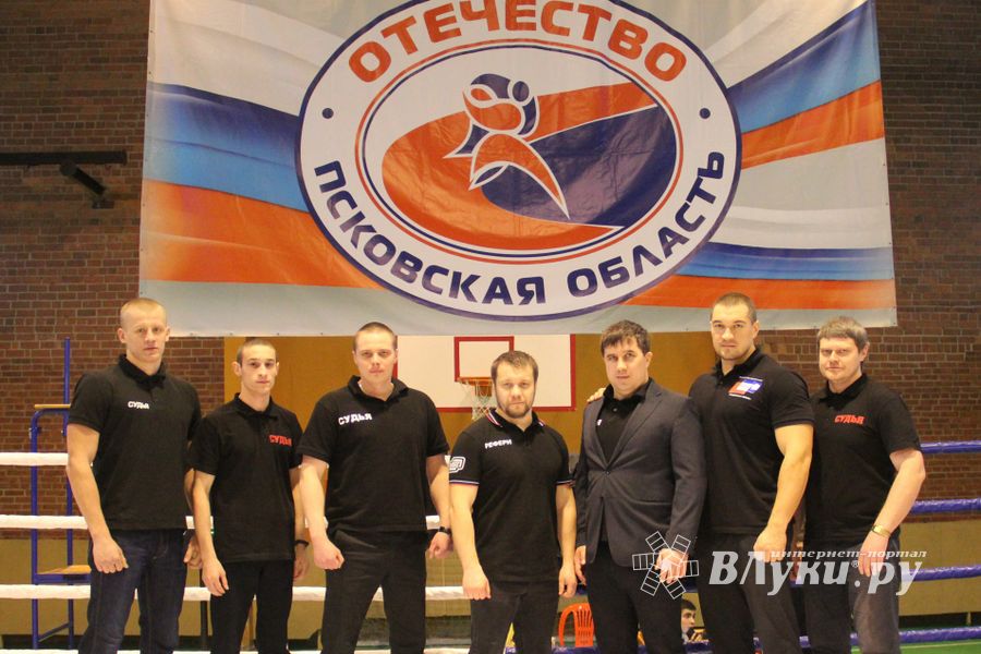 В Великих Луках прошел международный открытый Кубок по смешанному боевому единоборству (ФОТО) (16+)