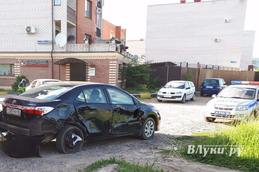 ФОТО: ВК "Подслушано Великие Луки"