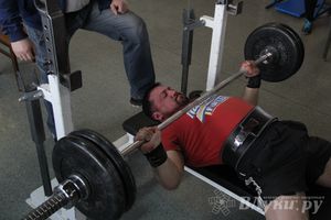 В Великих Луках прошел Чемпионат города по Русскому жиму и армлифтингу (фото)