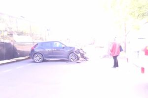 В Великих Луках девушка-водитель врезалась в столб (фото) 