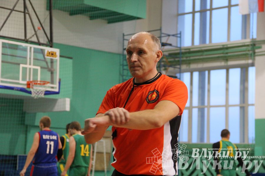 Команда «Экспресс» стала обладательницей Кубка г. Великие Луки по баскетболу