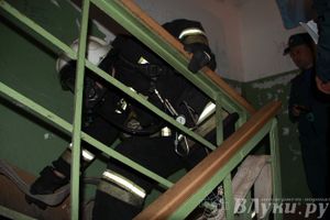 В Великих Луках прошли областные соревнования среди пожарных по спасению пострадавших