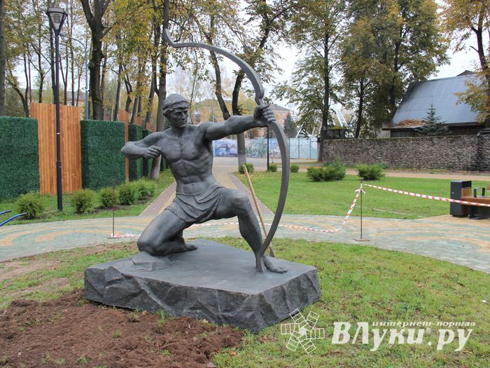 Теперь и в Великих Луках есть что потереть на удачу (ФОТО)