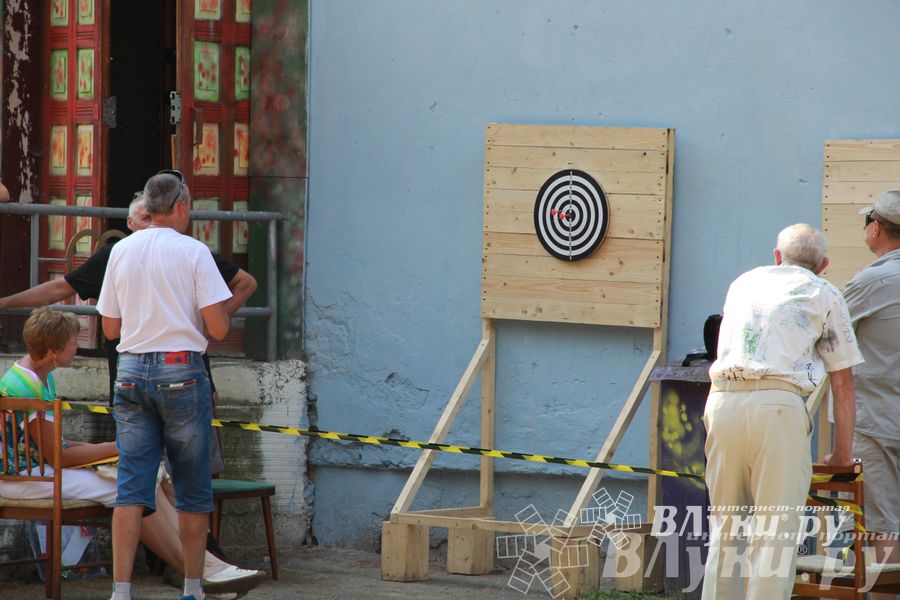 В Великих Луках отметили День физкультурника