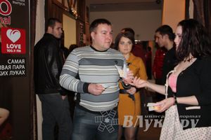 14 февраля в клубе «Хотэй» состоялось ежегодное шоу для влюбленных «Love Story»