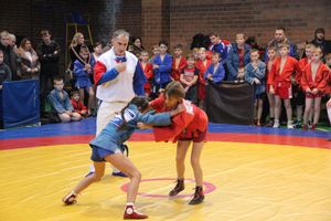 В Великих Луках проходит турнир самбистов (ФОТО)