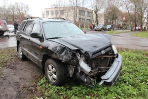 В Великих Луках столкнулись два внедорожника