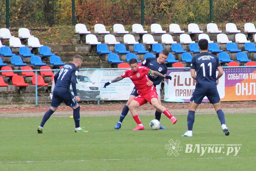 «Луки-Энергия» уступила «Ленинградцу» в домашнем матче (ФОТО)