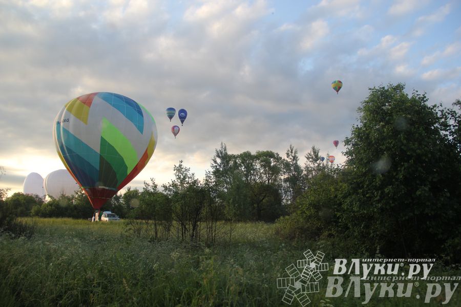 Пилоты совершили третий спортивный полет