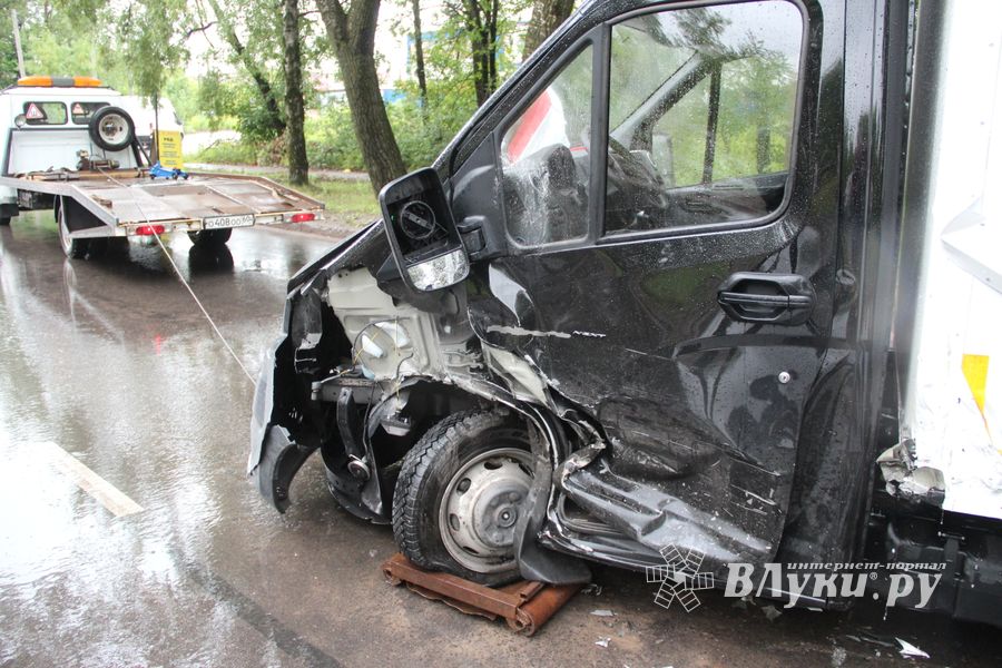 Ещё одно ДТП на пр. Октябрьском (ФОТО)