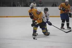 Определилась команда, которая будет представлять город на Кубке области по хоккею (ФОТО)