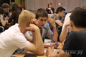 В Великих Луках прошла финальная игра «Что? Где? Когда?» (фото)