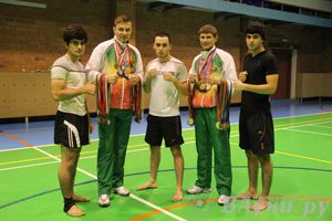 В Великих Луках прошел мастер-класс по кикбоксингу (фото)