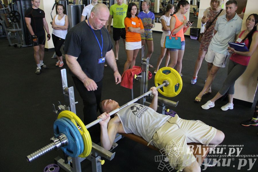 Народный жим в «С-Фитнес»
