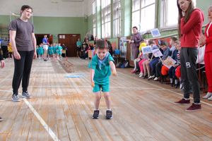 В Великих Луках проходят спортивные соревнования среди дошколят «Юные олимпионики» (ФОТО)