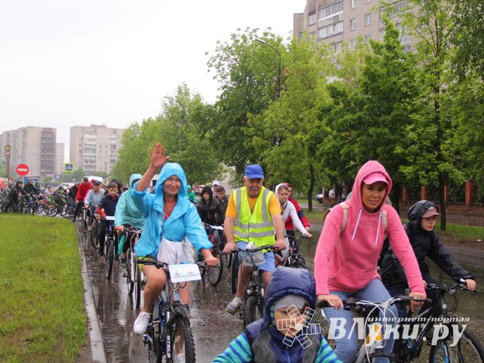 Зигзаг здоровья выполнили великолукские велосипедисты (ФОТО)