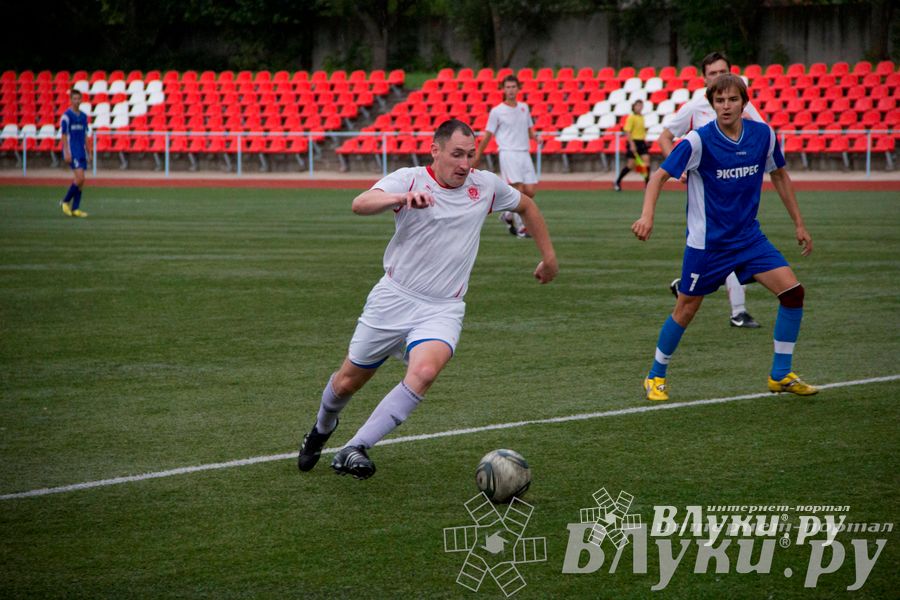 Футбольный матч «Экспресс-2» — «КПРФ»