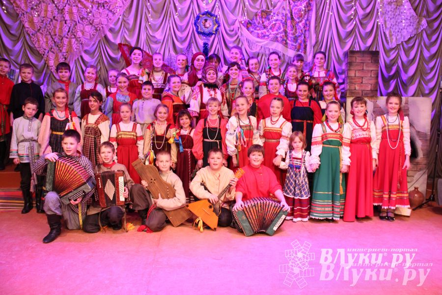  Рождественский концерт ансамбля «Заряница» прошел в Великих Луках (фото)