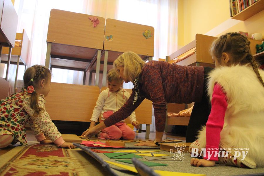 Воспитатели «Центра развития ребёнка» отмечают двойной праздник (ФОТО, ВИДЕО)