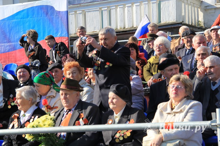 Великие Луки отмечают День Победы